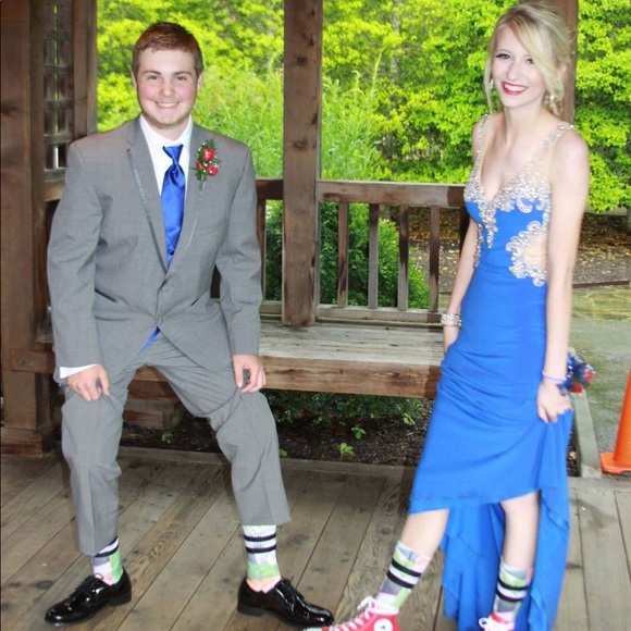 Prom dress - Picture 3 of 8